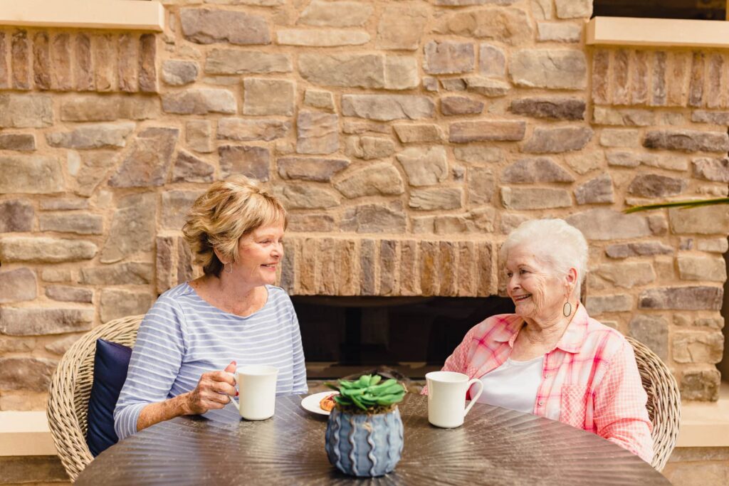 residents enjoying breakfast